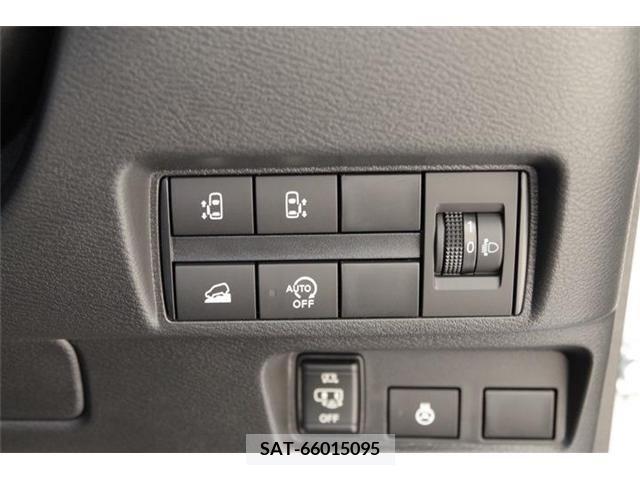 Mitsubishi DELICA MINI 2023-11 300902-3
