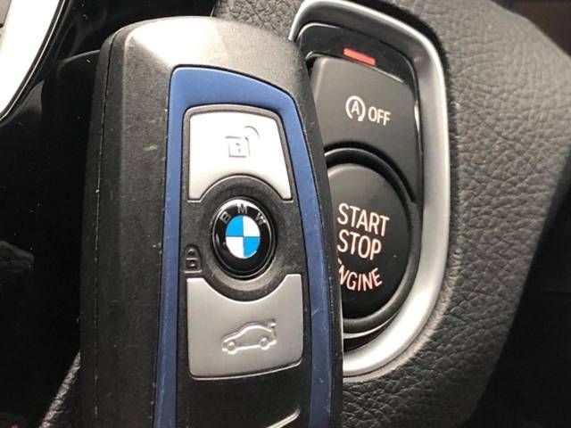 Bmw 1 SERIES 2017-09 27273-7