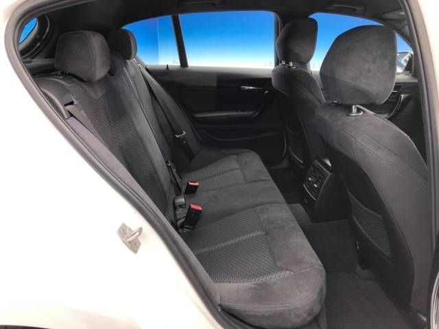 Bmw 1 SERIES 2017-09 27273-9
