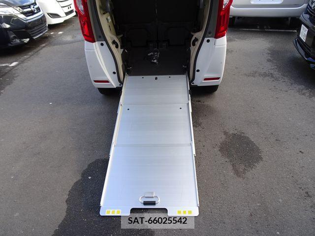 Honda N BOX 2018-10 212476-11