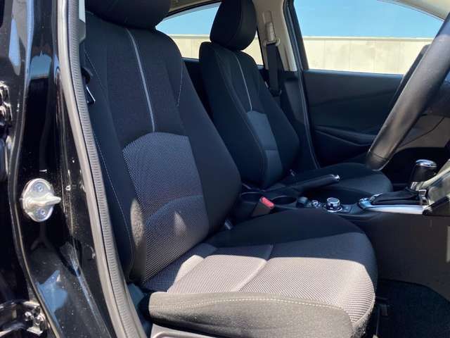 Mazda DEMIO 2018-08 18528-16