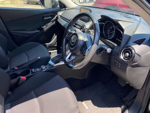 Mazda DEMIO 2018-08 18528-9
