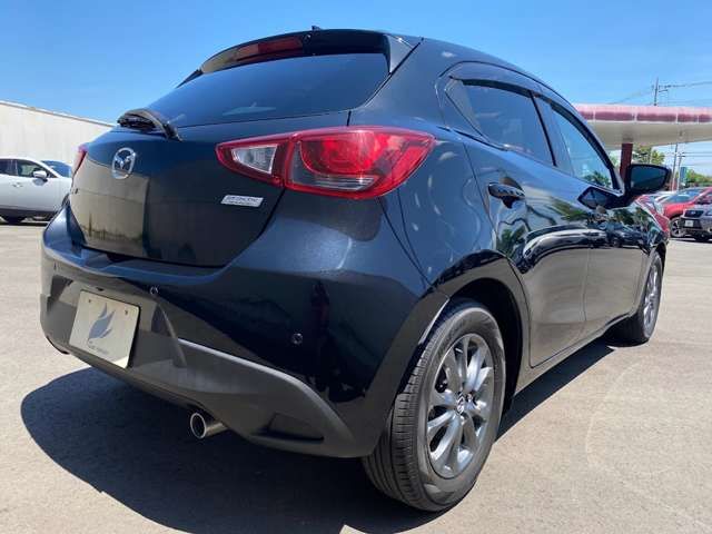 Mazda DEMIO 2018-08 18528-2