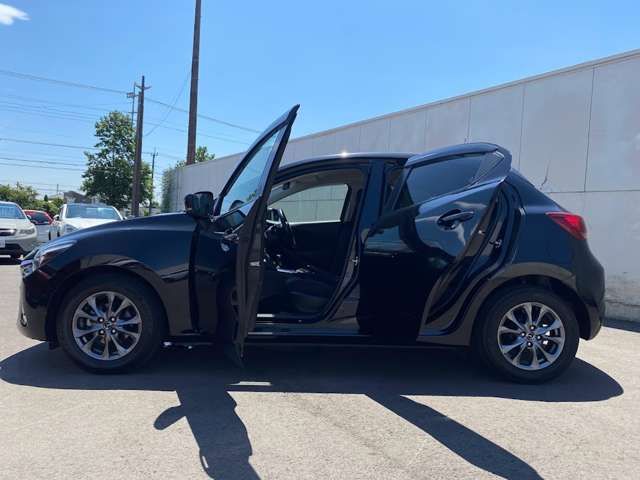 Mazda DEMIO 2018-08 18528-7