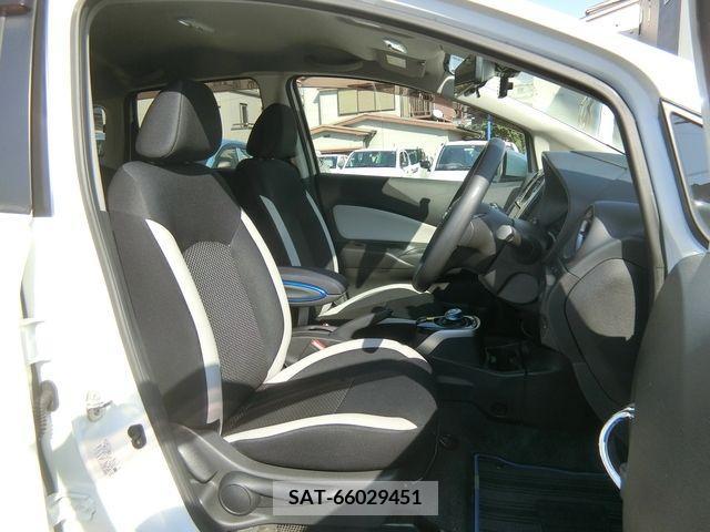 Nissan NOTE 2019-01 372180-6