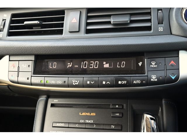 Lexus CT 2013-10 1094-21