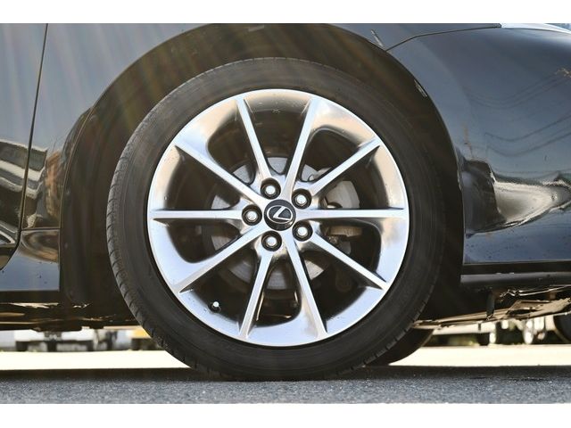 Lexus CT 2013-10 1094-9