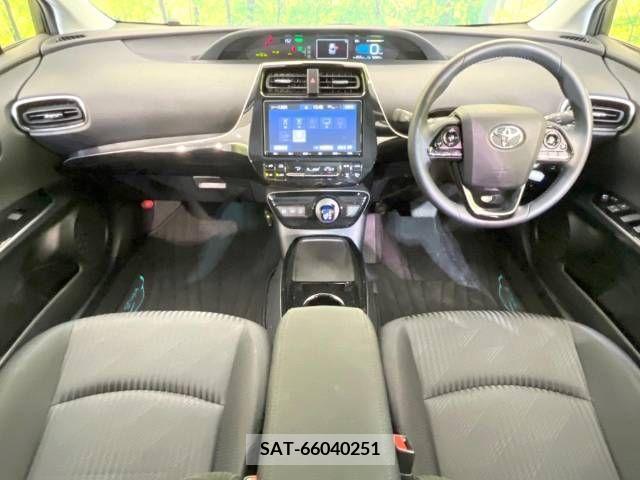 Toyota PRIUS 2020-07 366522-1