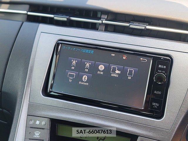 Toyota PRIUS 2014-11 232468-4
