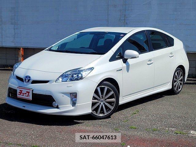 Toyota PRIUS 2014-11 232468-0