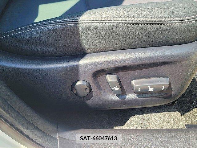 Toyota PRIUS 2014-11 232468-17