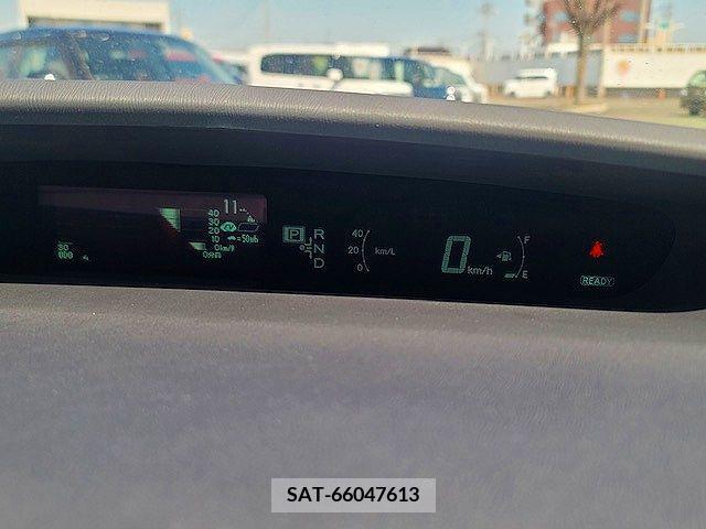 Toyota PRIUS 2014-11 232468-7