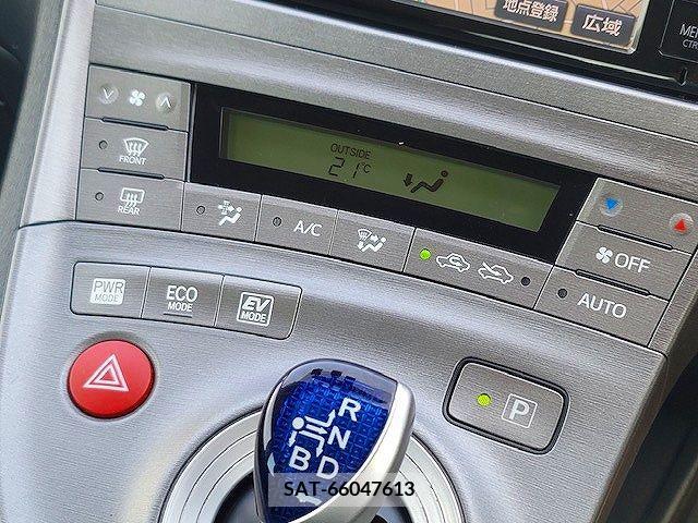Toyota PRIUS 2014-11 232468-5