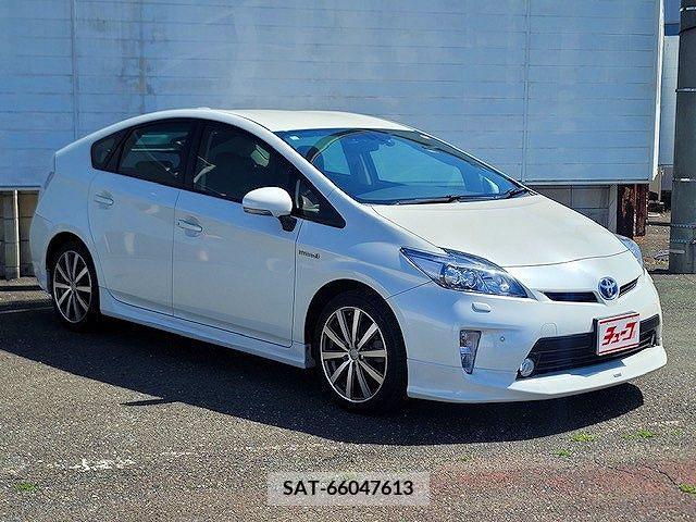 Toyota PRIUS 2014-11 232468-6