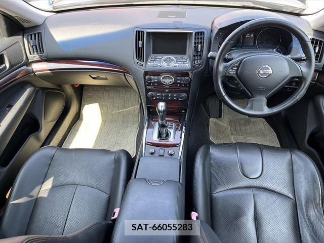 Nissan SKYLINE 2010-07 215295-18