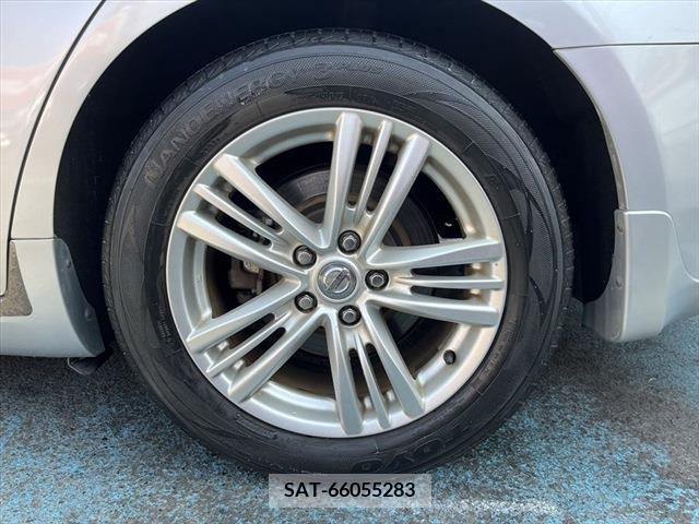 Nissan SKYLINE 2010-07 215295-17