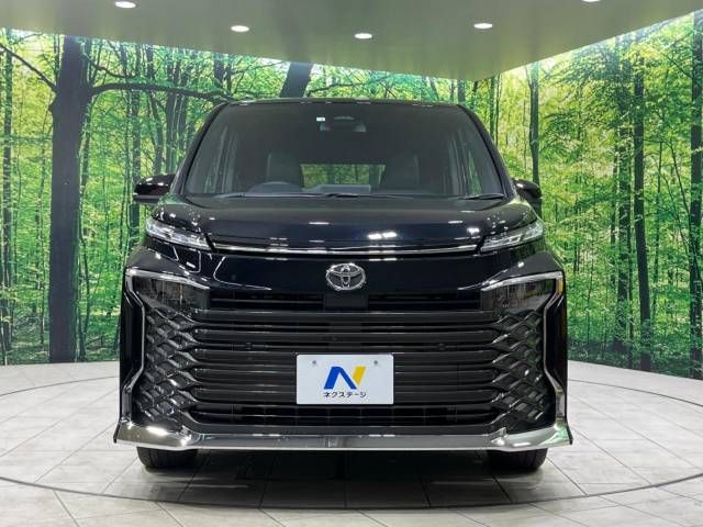 Toyota VOXY 2023-04 184336-14