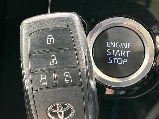 Toyota VOXY 2023-04 184336-6