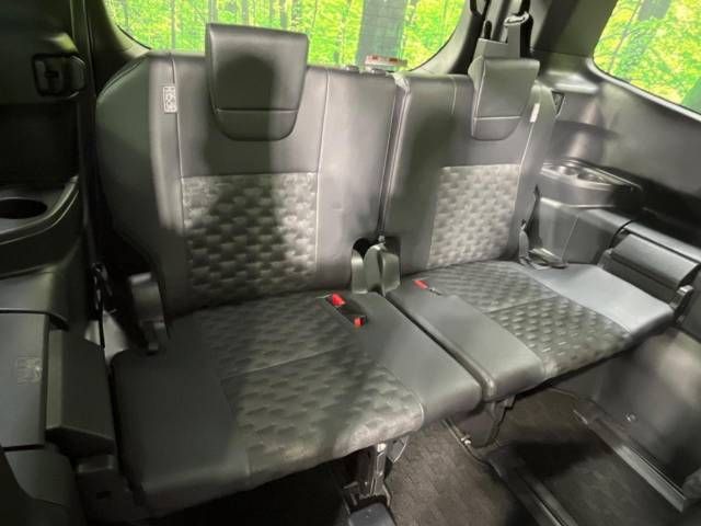 Toyota VOXY 2023-04 184336-9