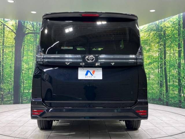 Toyota VOXY 2023-04 184336-15