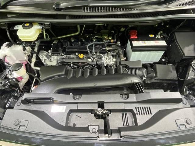 Toyota VOXY 2023-04 184336-18