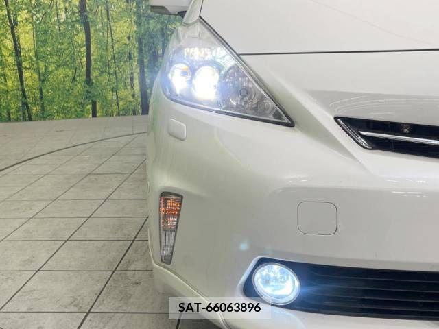 Toyota PRIUS ALPHA 2011-08 366786-12