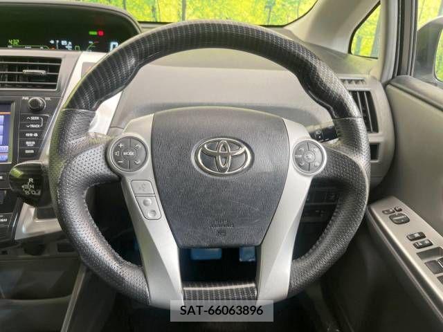 Toyota PRIUS ALPHA 2011-08 366786-11