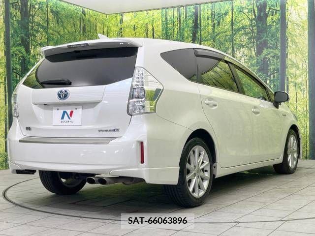 Toyota PRIUS ALPHA 2011-08 366786-17