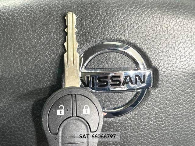 Nissan MARCH 2021-07 308111-3