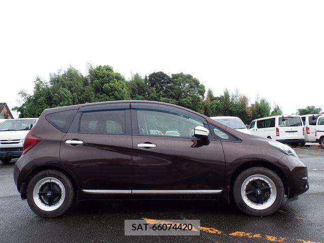 Nissan NOTE 2016-07 392923-4