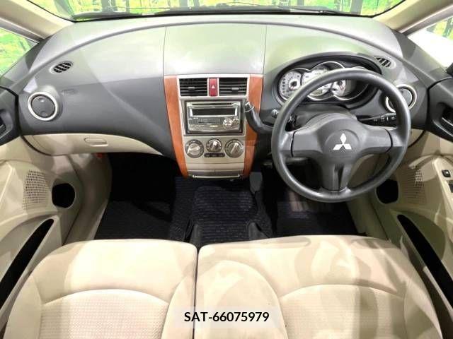 Mitsubishi COLT 2010-04 381122-1