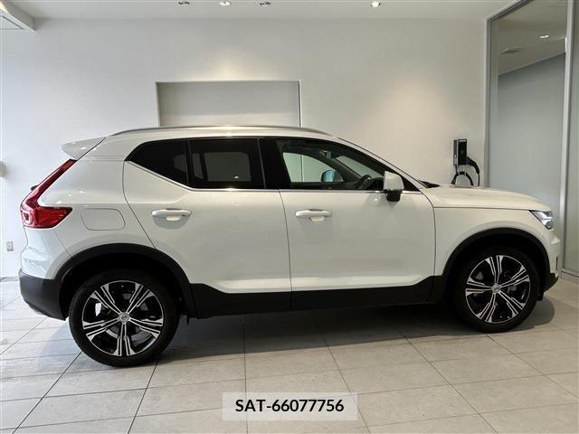 Volvo XC40 2019-02 320614-10