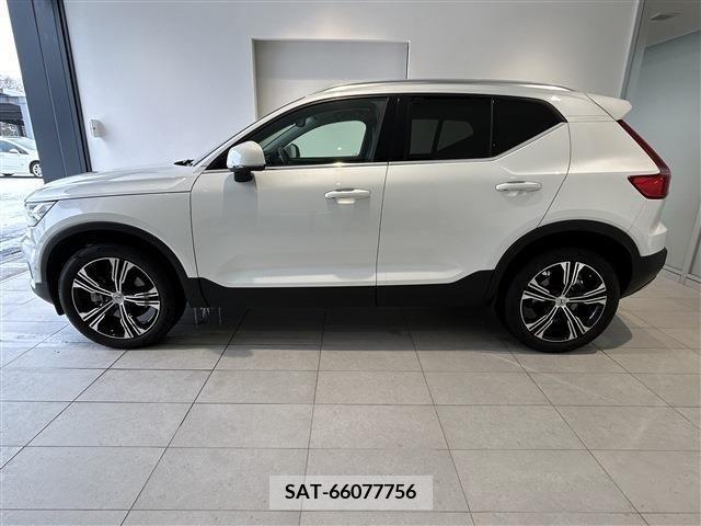 Volvo XC40 2019-02 320614-6