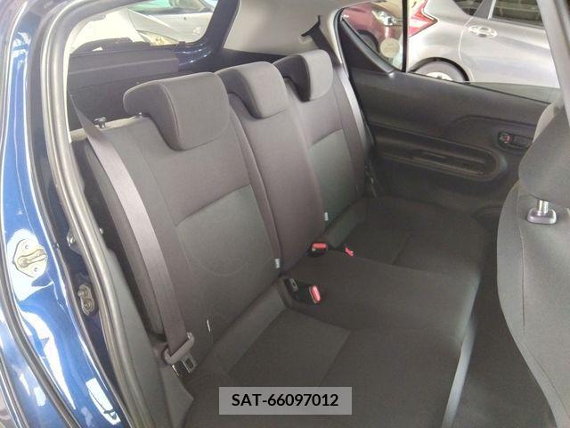 Toyota AQUA 2018-04 260501-7