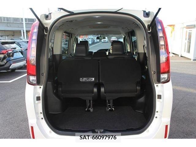 Toyota ESQUIRE 2015-03 215334-17