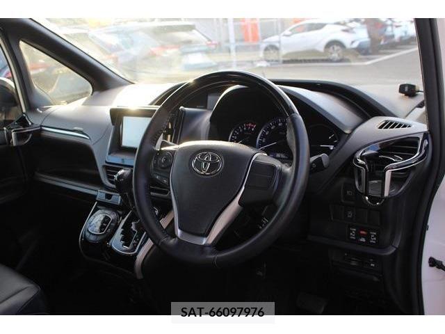 Toyota ESQUIRE 2015-03 215334-13