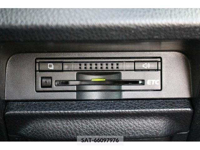 Toyota ESQUIRE 2015-03 215334-6