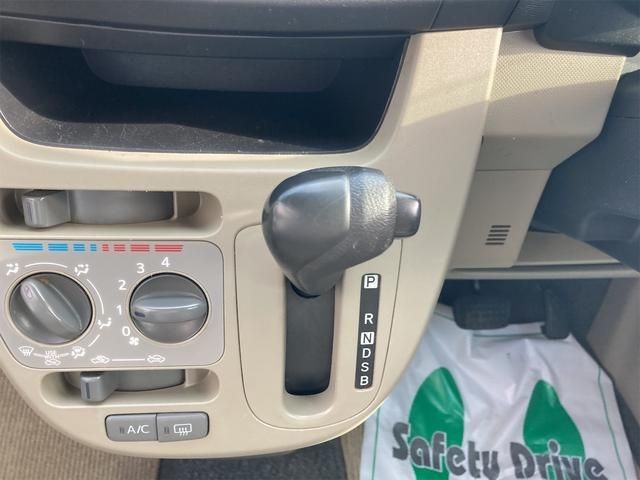 Daihatsu MOVE 2013-02 7279-11