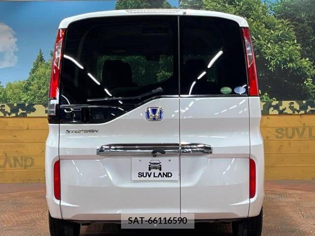 Honda e 2016-08 223136-16