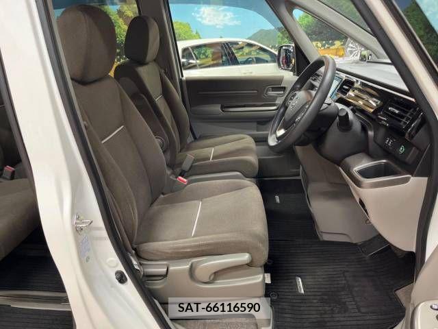 Honda e 2016-08 223136-8