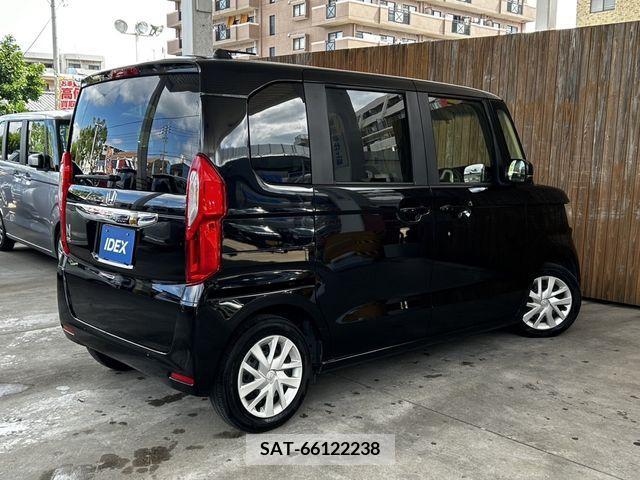 Honda N BOX 2022-07 333889-1