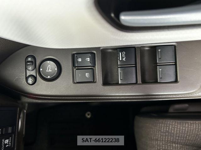 Honda N BOX 2022-07 333889-28