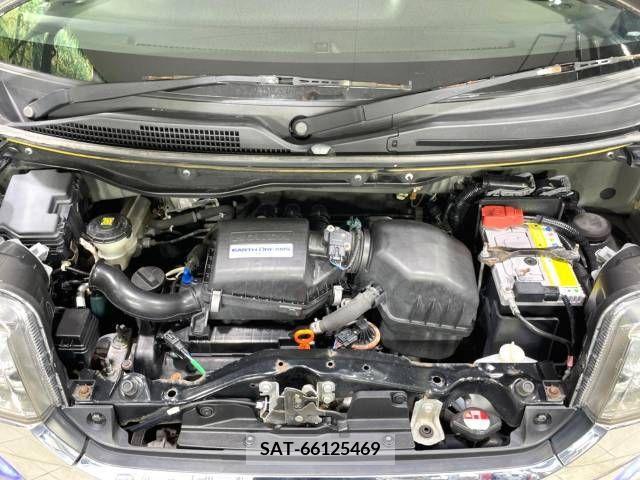 Honda N BOX CUSTOM 2017-01 345617-18