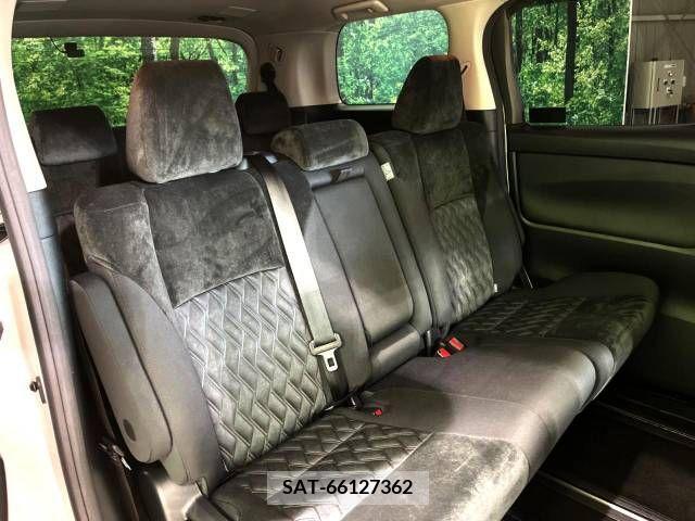 Toyota ALPHARD 2021-04 228344-12