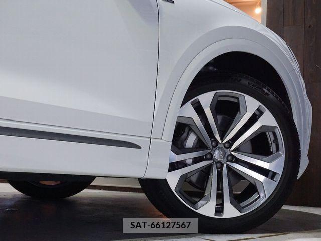 Audi Q8 2020-02 389463-10