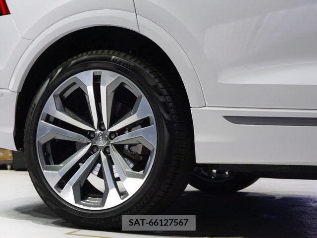 Audi Q8 2020-02 389463-11