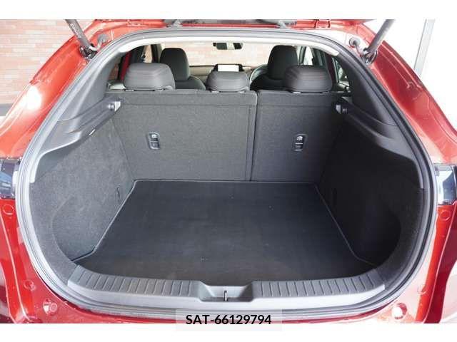 Mazda CX-30 2022-02 302084-8