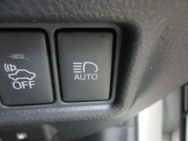Toyota C-HR 2019-01 19301-15