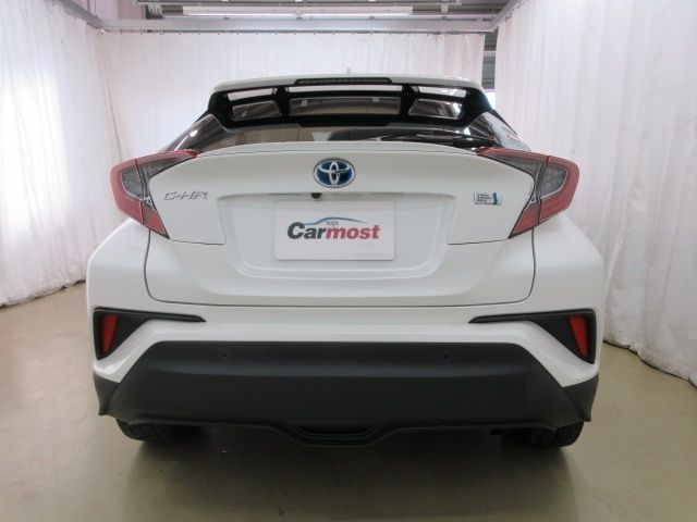 Toyota C-HR 2019-01 19301-5