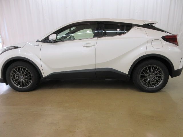 Toyota C-HR 2019-01 19301-6